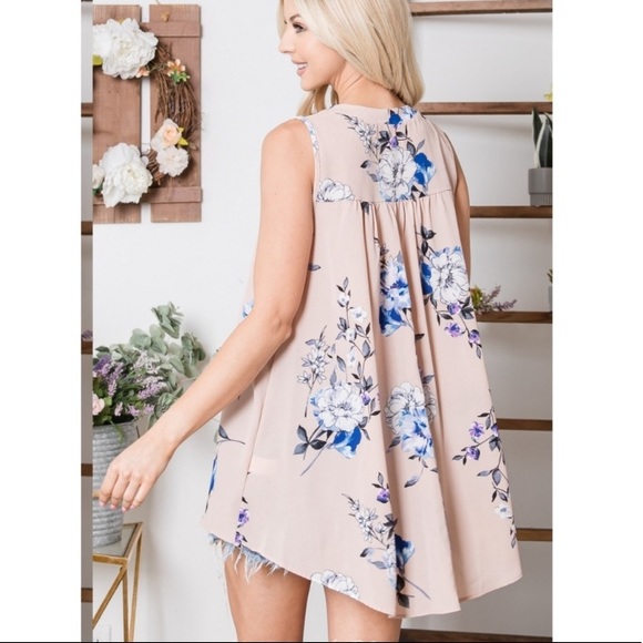 NWT Floral Keyhole Sleeveless Swing Blouse - Picture 5 of 8